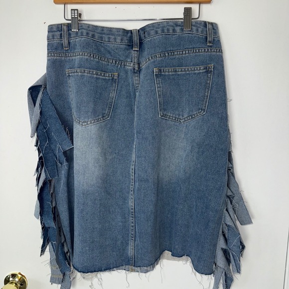 Micas Denim Skirt Fringe Distressed Ripped Blue Jean Mini Skirt Size XL - Picture 6 of 8